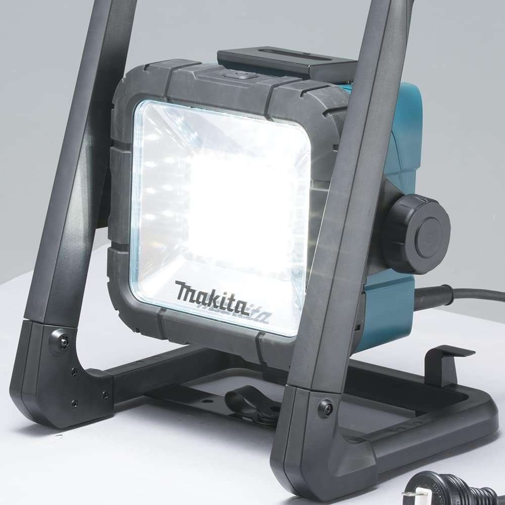 Makita DML805 18V LXT Cordless Corded LED Flood Light AK TOOLS