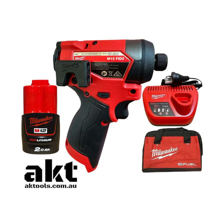 Milwaukee M12 Impact Driver Kit M12FID2 2.0Ah Battery Charger & Bag 2